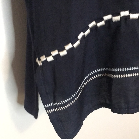 Anthropologie Dolan Embroidered Grand Bazaar Top Blouse Navy Gold Medium M - Picture 4 of 9
